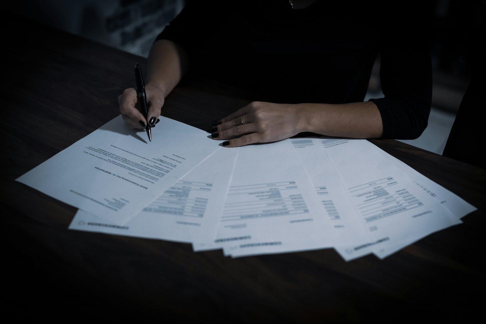 Hayward, CA - How Does a Family Lawyer Split 401(k) and Other Retirement Assets?